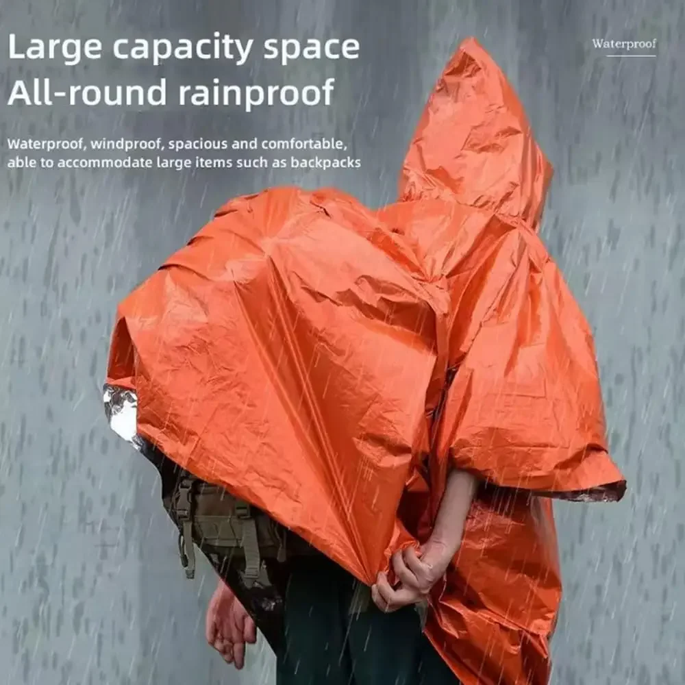 Kapüşonlu, Su Geçirmez ve Sıca - Camping Rain Poncho incelemesi ve fiyatı